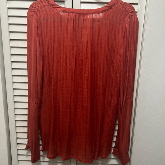 Rustic orange button down shirt gently worn - Picture 5 of 9